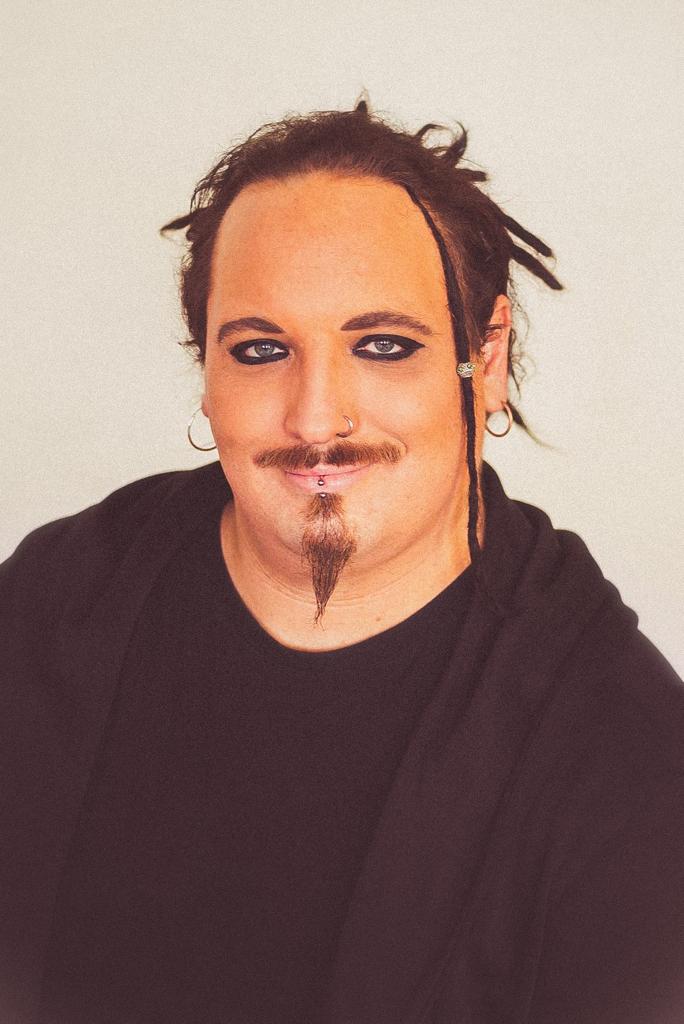 Fahbi Crow